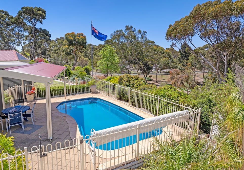 1 March Court, Clare, SA, 5453 - Image 25