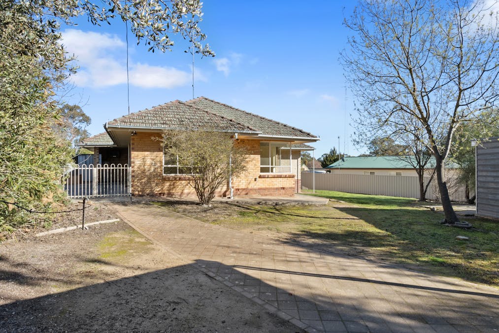 5 Webb Street, Clare, SA, 5453 - Image 2