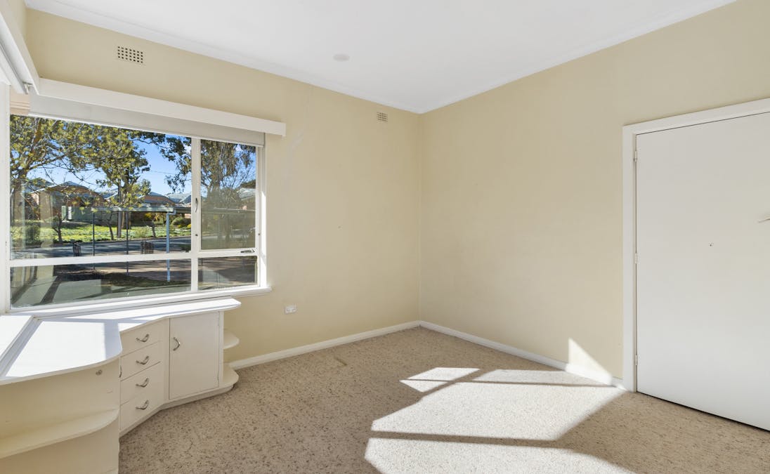 5 Webb Street, Clare, SA, 5453 - Image 14