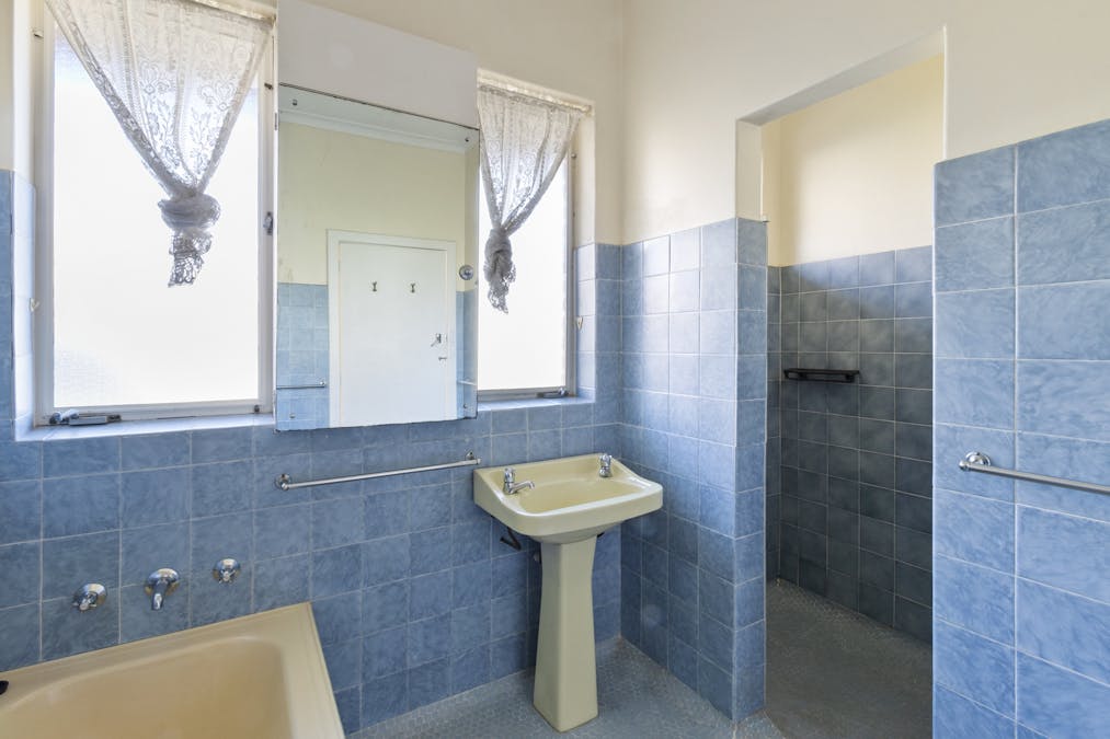 5 Webb Street, Clare, SA, 5453 - Image 18