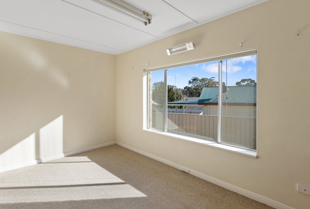 5 Webb Street, Clare, SA, 5453 - Image 13
