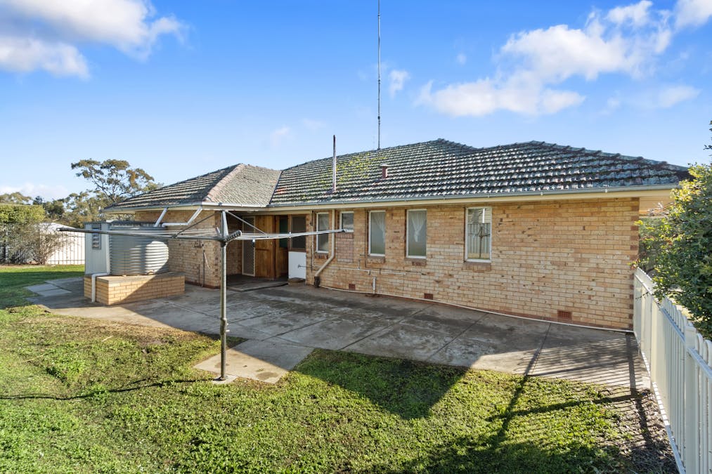 5 Webb Street, Clare, SA, 5453 - Image 20