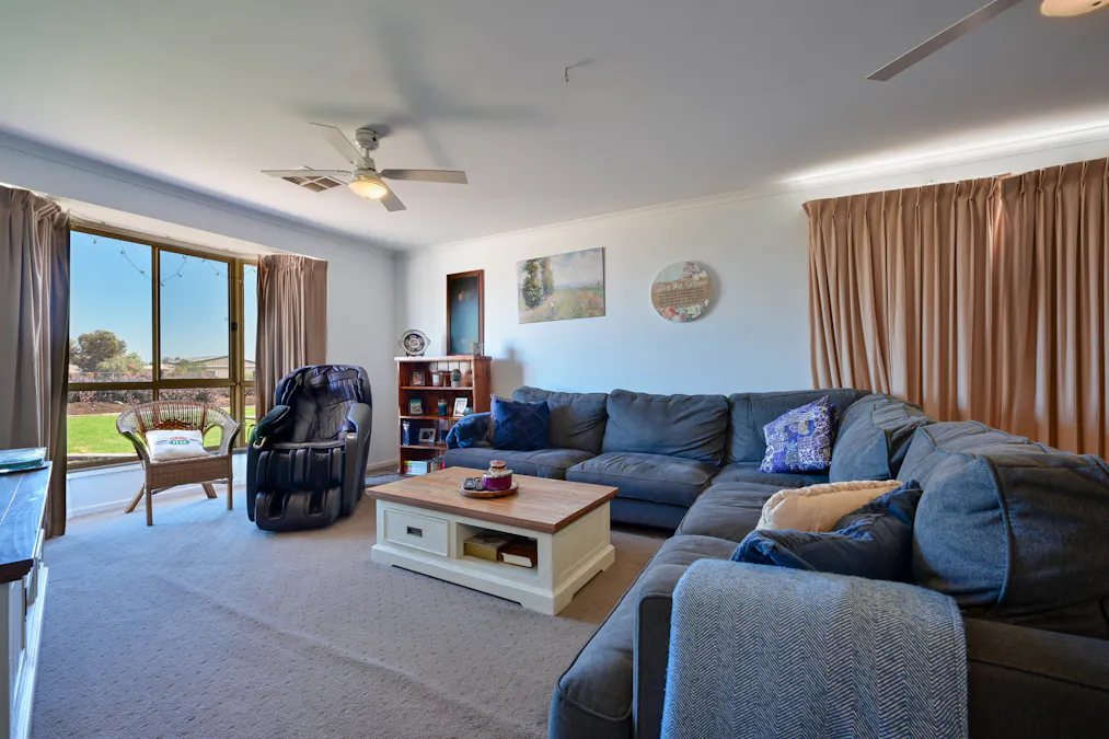 9 Fairclough Crescent, Whyalla Jenkins, SA, 5609 - Image 5