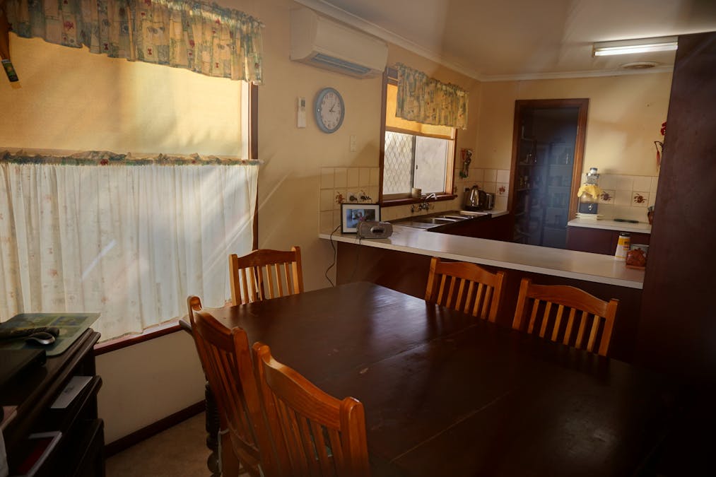 67 Clarke Street, Moora, WA, 6510 - Image 4