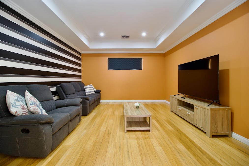 63 Malibu Road, Safety Bay, WA, 6169 - Image 8
