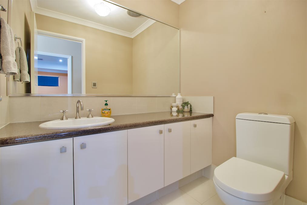 63 Malibu Road, Safety Bay, WA, 6169 - Image 9