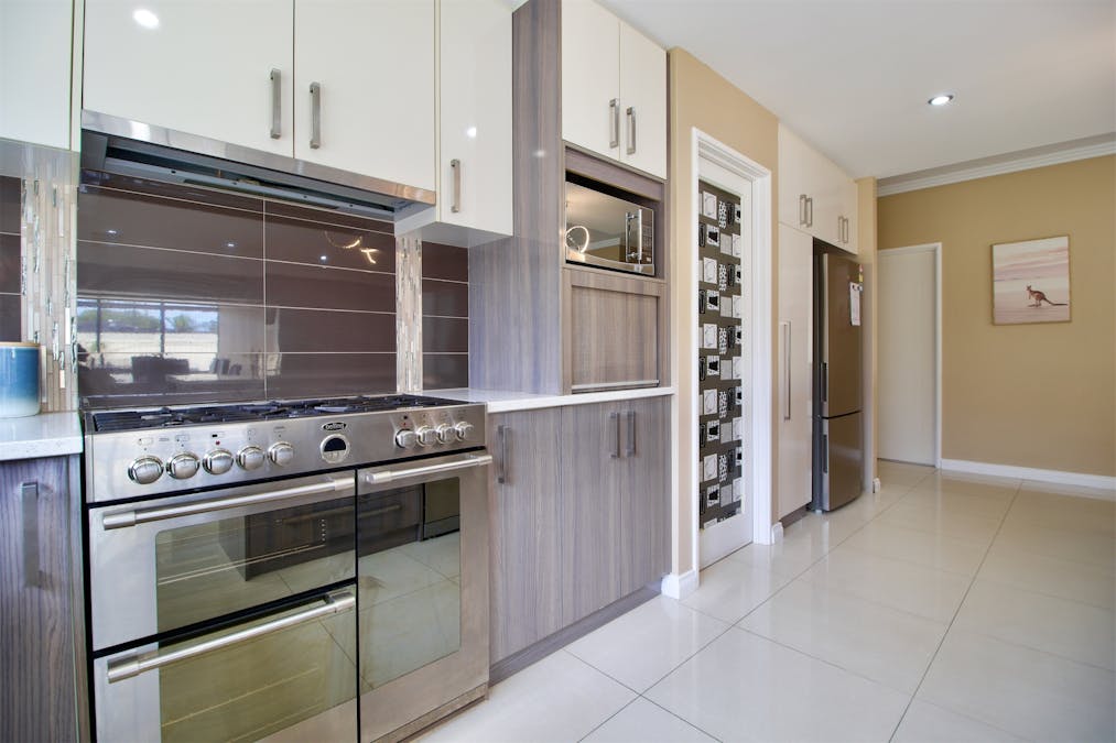 63 Malibu Road, Safety Bay, WA, 6169 - Image 13