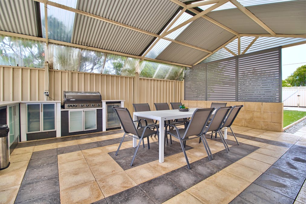 63 Malibu Road, Safety Bay, WA, 6169 - Image 27