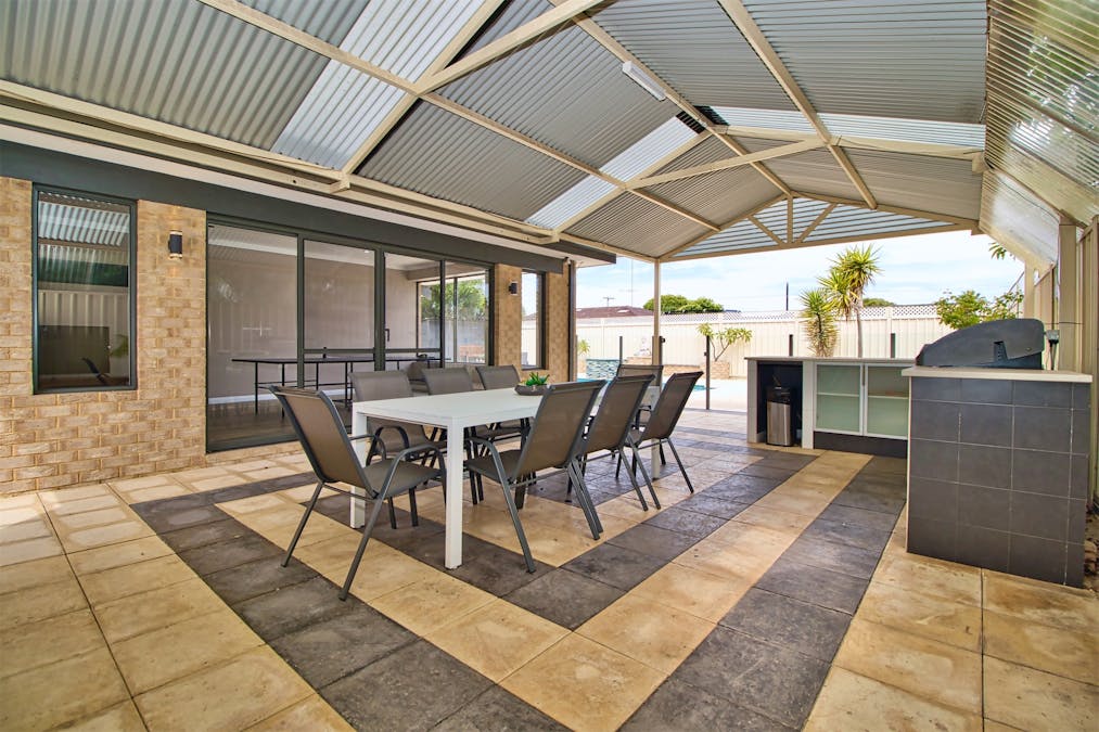 63 Malibu Road, Safety Bay, WA, 6169 - Image 28