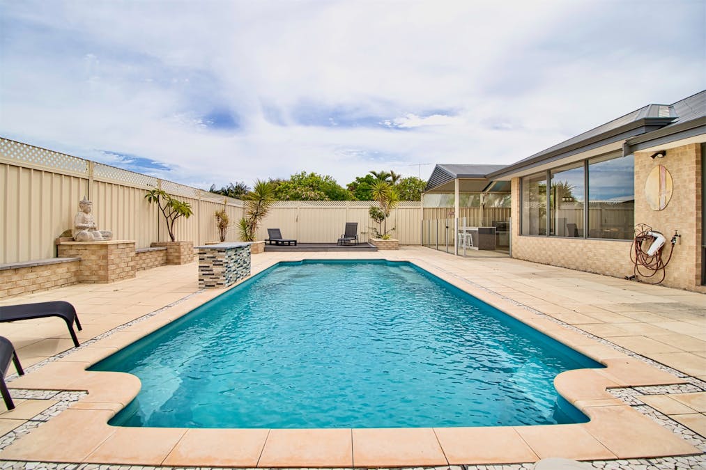 63 Malibu Road, Safety Bay, WA, 6169 - Image 33