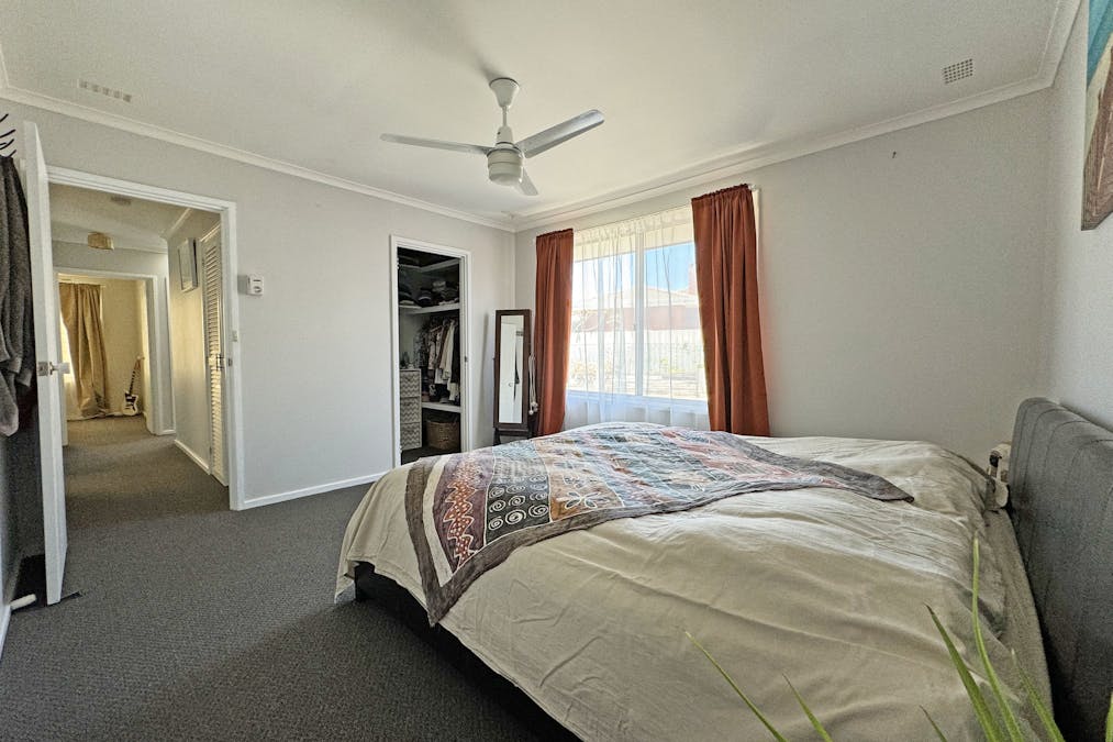 19 Begonia Place, Sinclair, WA, 6450 - Image 8