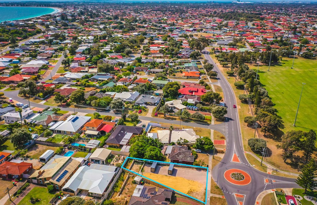 75 Currie Street, Warnbro, WA, 6169 - Image 7