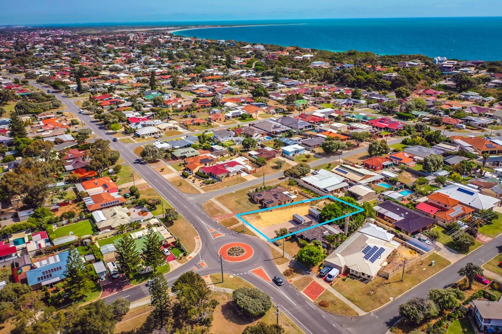 75 Currie Street, Warnbro, WA, 6169 - Image 11