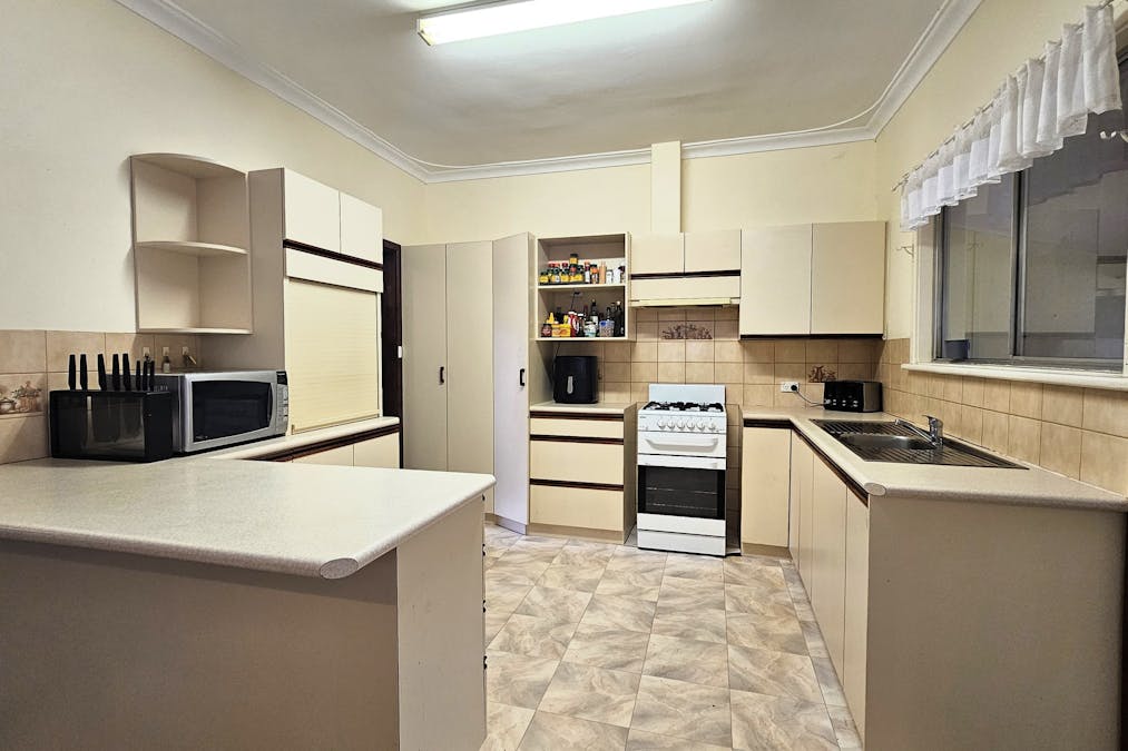 37 Seimons Avenue, Corrigin, WA, 6375 - Image 3