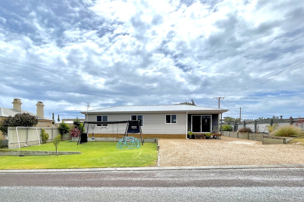 9 Parndana Road, Elliston, SA, 5670 - Image 1