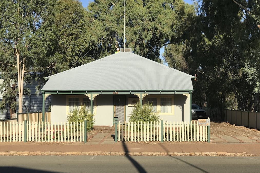176 Avon Terrace, York, WA, 6302 - Image 1