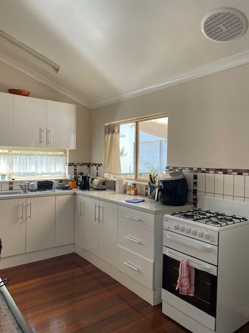 176 Avon Terrace, York, WA, 6302 - Image 7