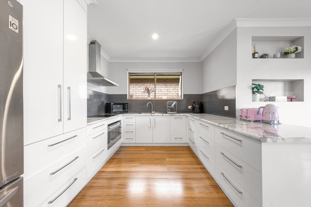 6 Tweed Crescent, Mount Gambier, SA, 5290 - Image 2