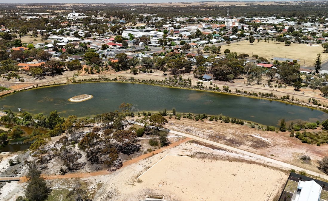 7 Kaatanup Loop, Katanning, WA, 6317 - Image 26