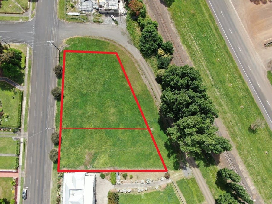 298-300 Gray Street, Hamilton, VIC, 3300 - Image 5