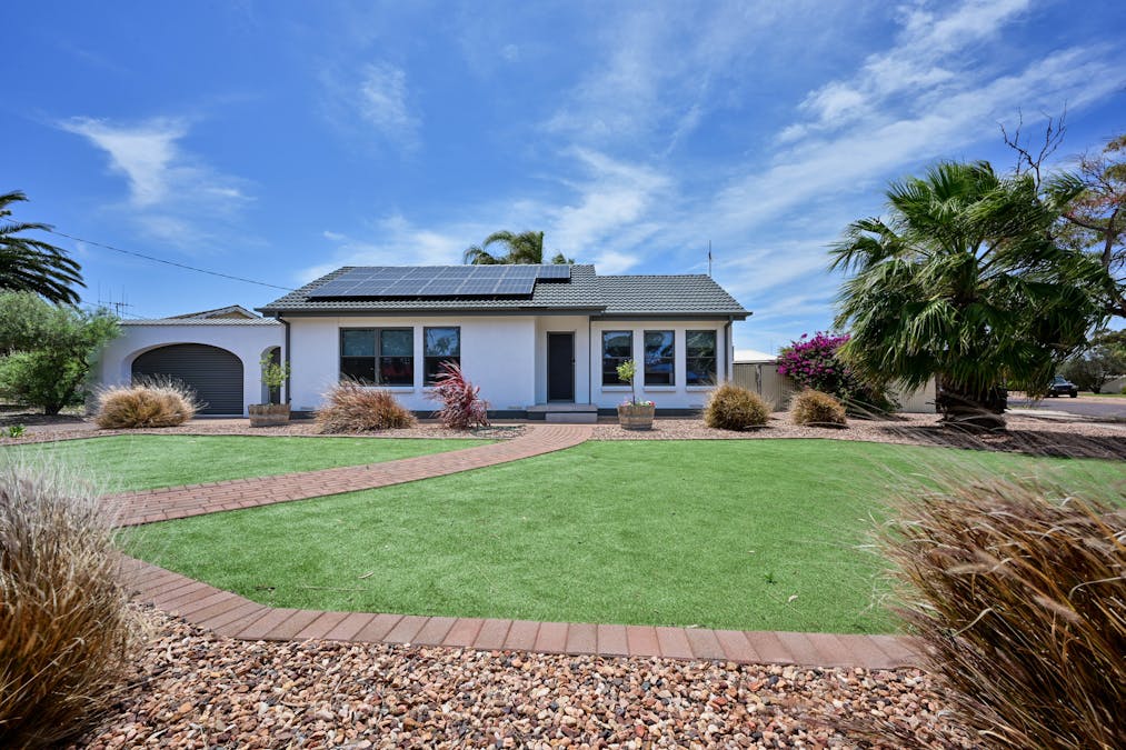 170 McDouall Stuart Avenue, Whyalla Norrie, SA, 5608 - Image 2