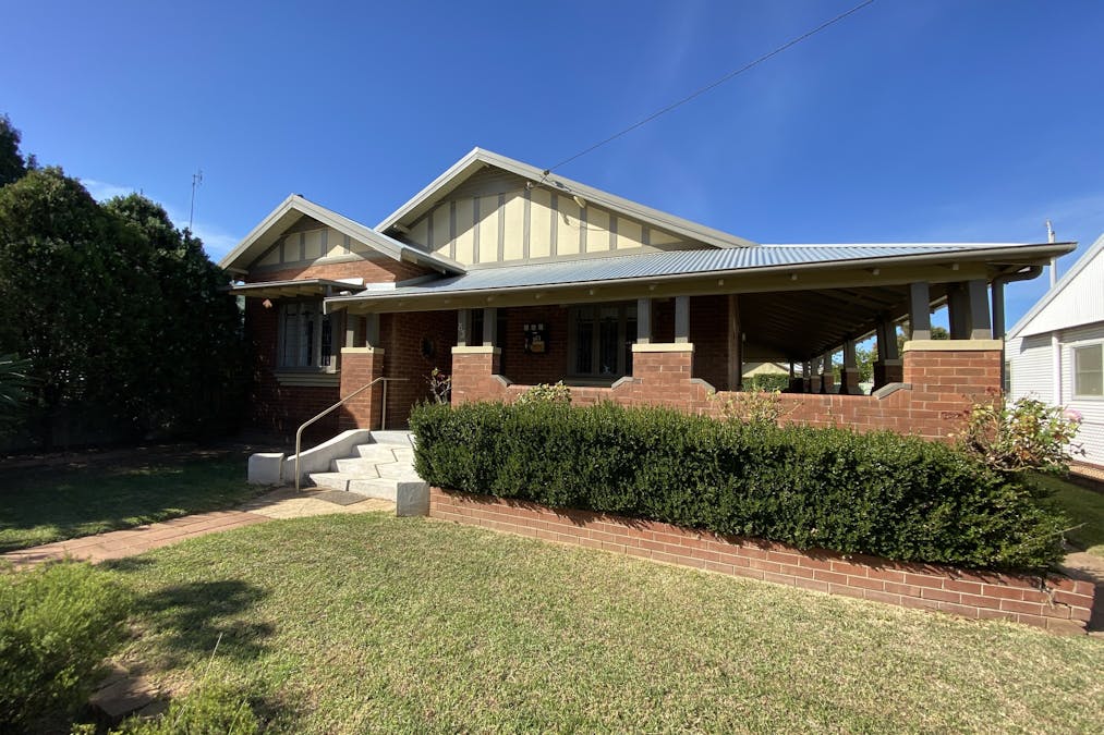 83 Bogan Street, Parkes, NSW, 2870 - Image 1