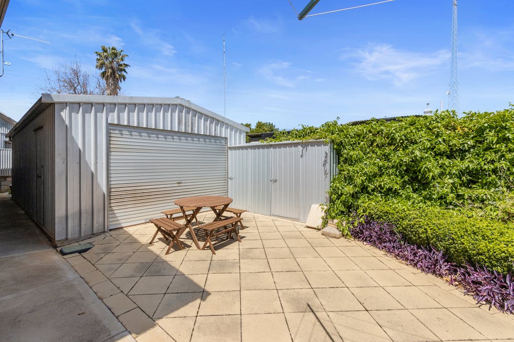 4 Jonathon Street, Clare, SA, 5453 - Image 23