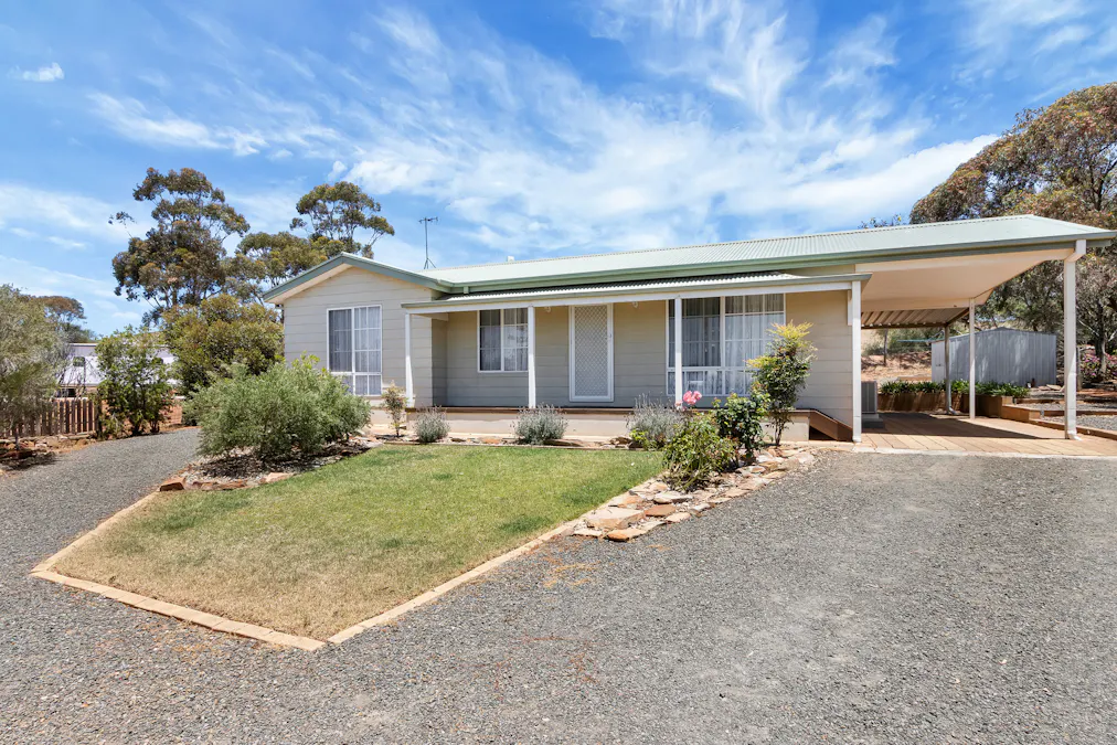 5 Sheoak Crescent, Eudunda, SA, 5374 - Image 2