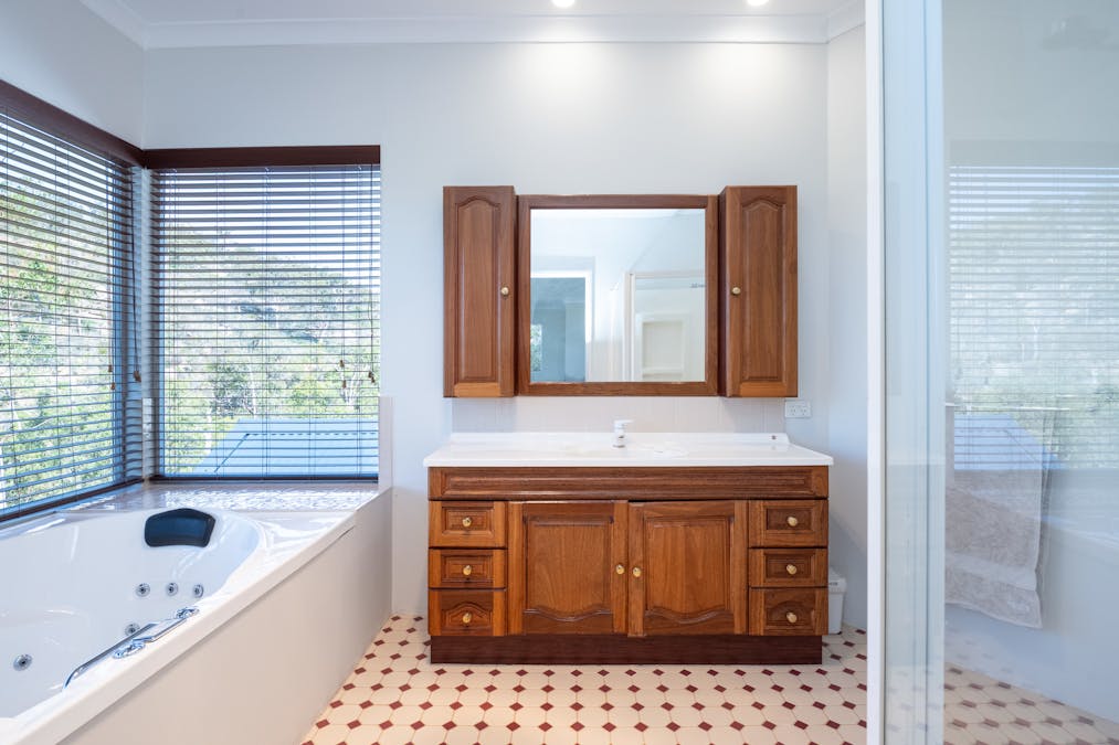 80 Alidja Lane, Swan View, WA, 6056 - Image 8
