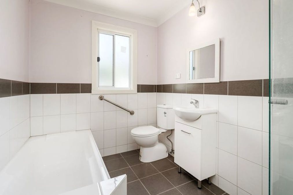 173 Albury Street, Holbrook, NSW, 2644 - Image 5