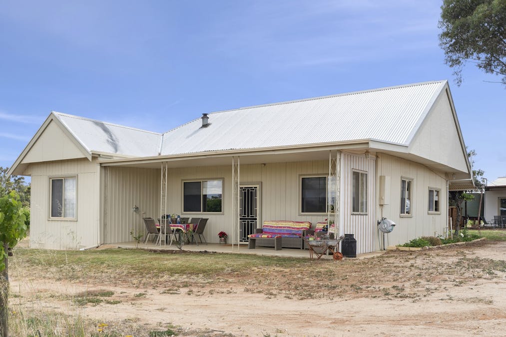229 Jury Road, Glossop, SA, 5344 - Image 2