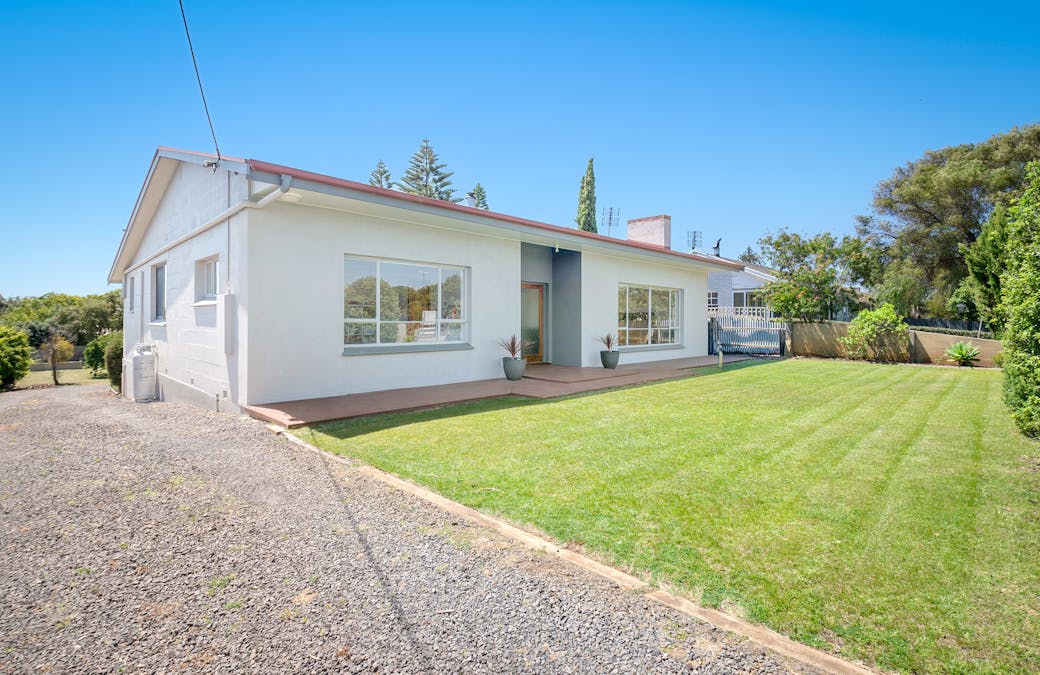 22 McFarlane Street, Kingston Se, SA, 5275 - Image 1