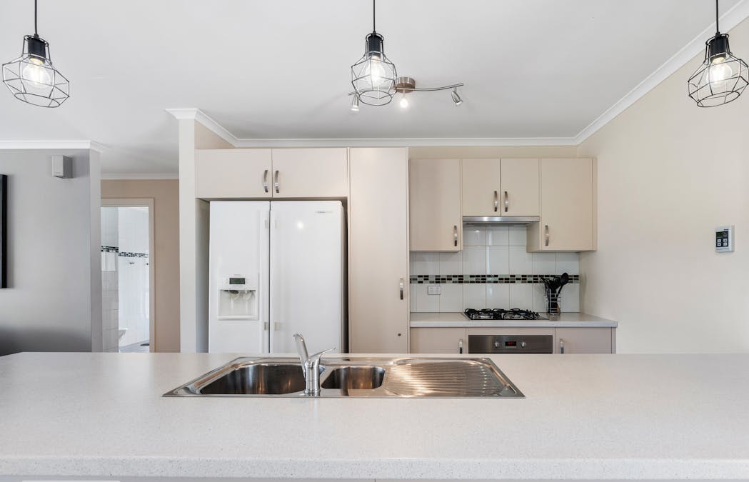 2 Alexandrina Drive, Clayton Bay, SA, 5256 - Image 3