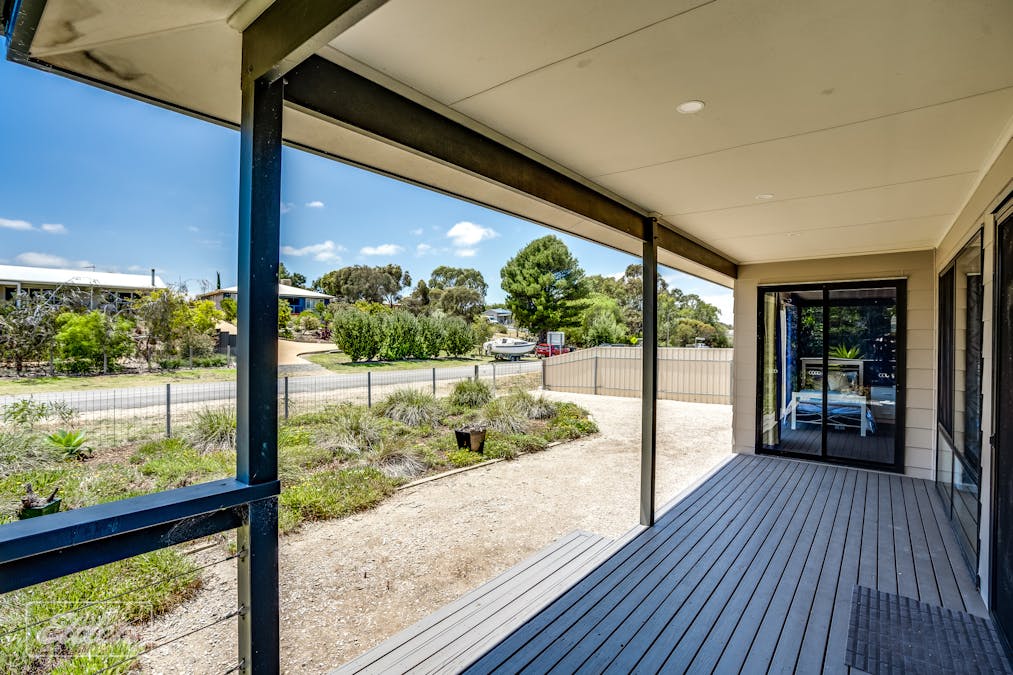 2 Alexandrina Drive, Clayton Bay, SA, 5256 - Image 25