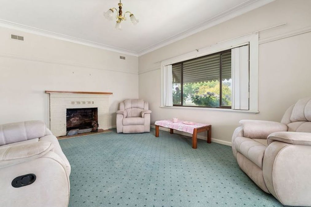 49 Peel Street, Holbrook, NSW, 2644 - Image 2