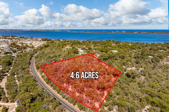 18 Shenton Close, Leschenault, WA, 6233 - Image 1
