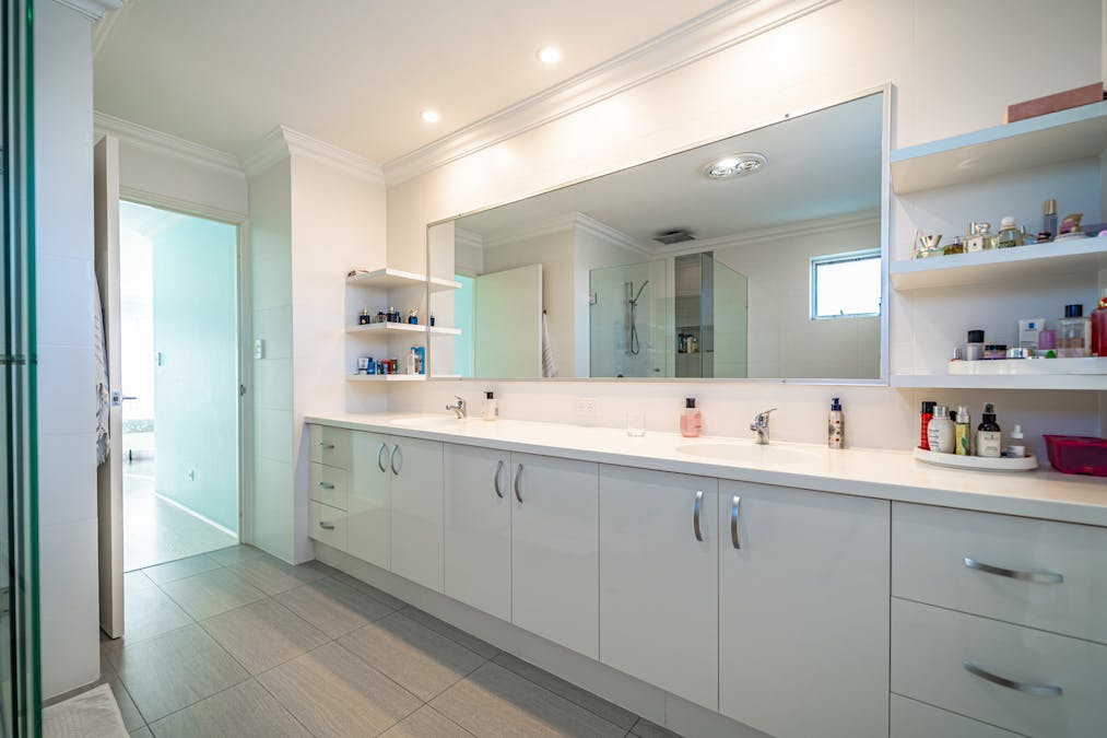 8 Isola Lane, Port Kennedy, WA, 6172 - Image 20