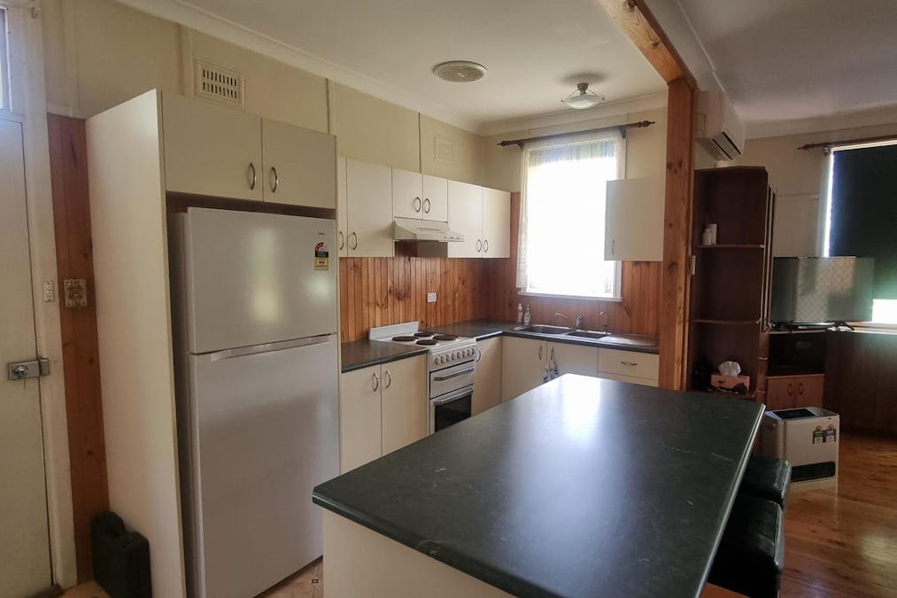 14 Kookaburra Street, Parkes, NSW, 2870 - Image 4