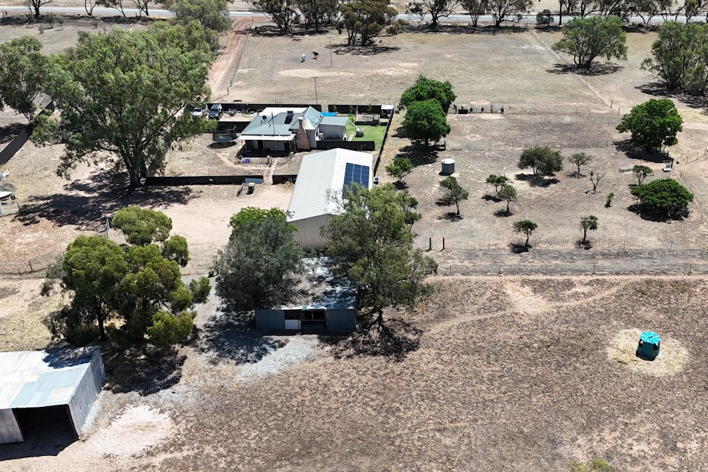 409 Northam-York Road, Muluckine, WA, 6401 - Image 28
