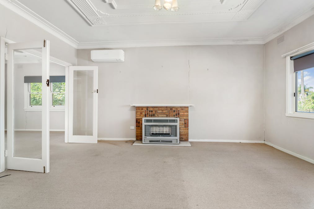 1044 Mate Street, North Albury, NSW, 2640 - Image 2