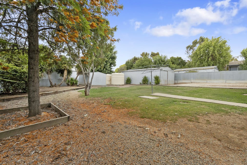 3 Newton-Long Drive, Clare, SA, 5453 - Image 15