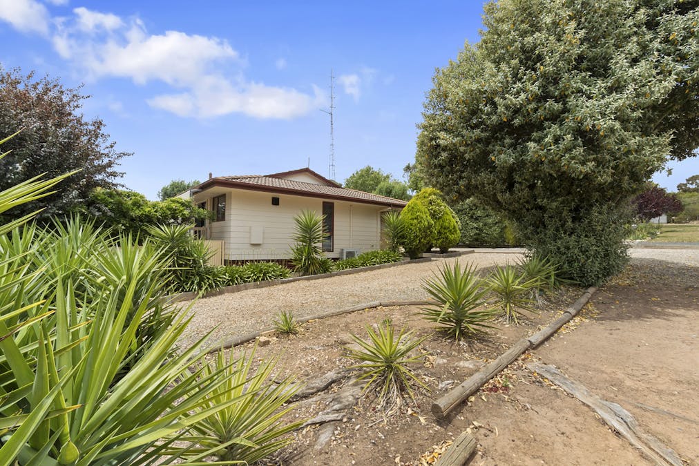 3 Newton-Long Drive, Clare, SA, 5453 - Image 2