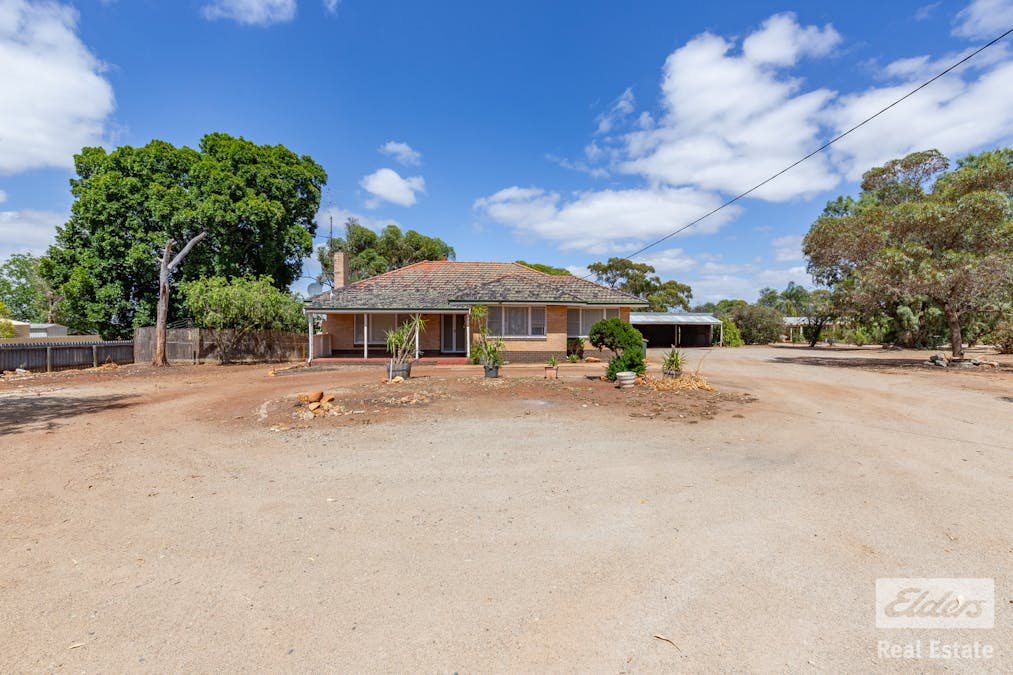 99 Goomalling Road, Northam, WA, 6401 - Image 2