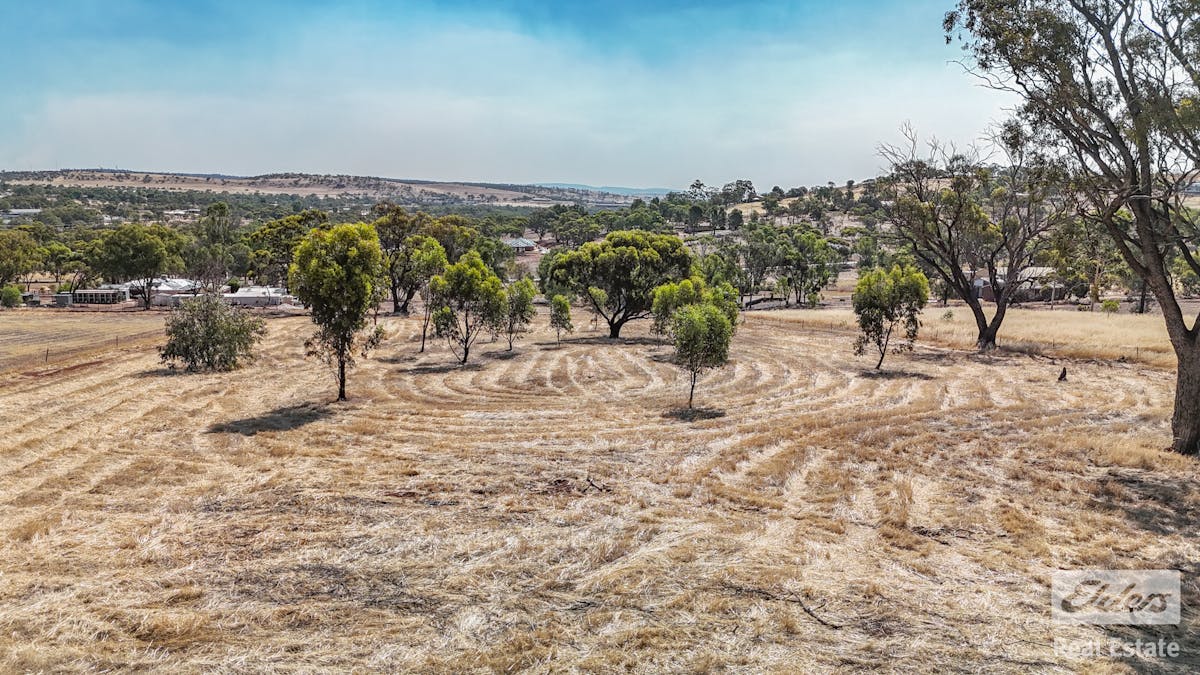 99 Goomalling Road, Northam, WA, 6401 - Image 23