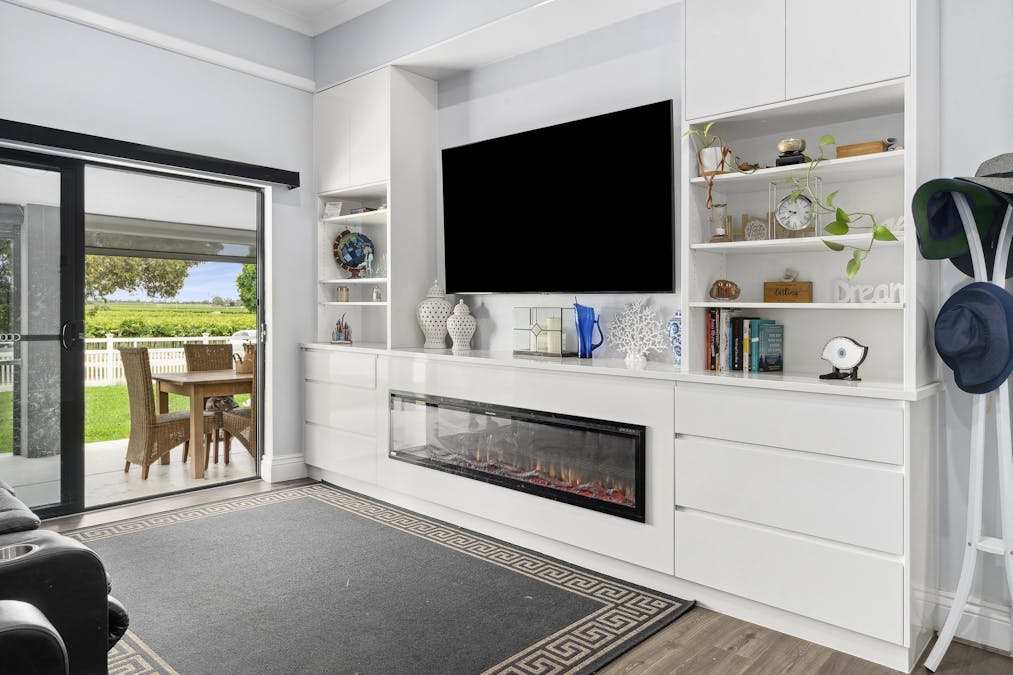 18 Hodges Road, Glossop, SA, 5344 - Image 2