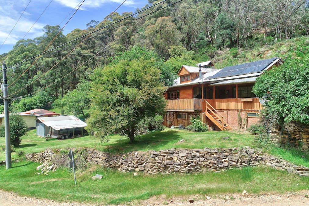 12 Coster Street, Woods Point, VIC, 3723 - Image 1