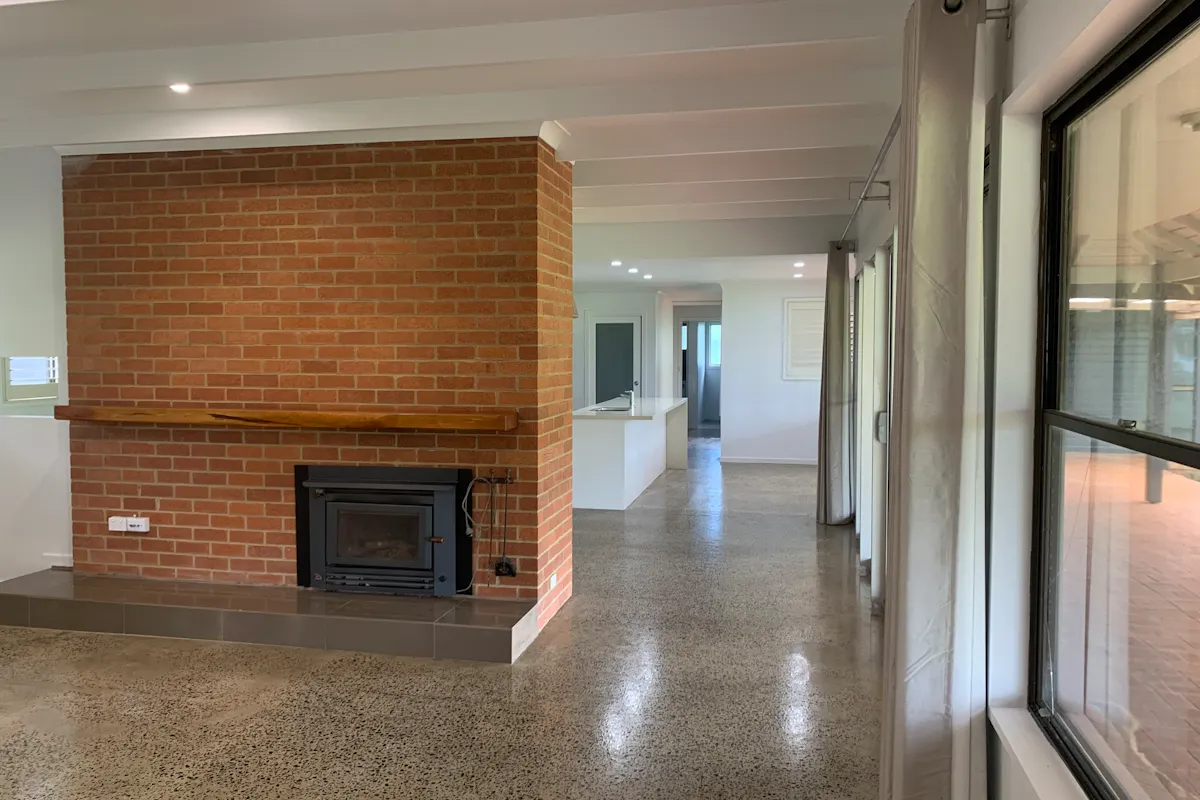 Outstanding Rural Retreat For Lease — photo 3 of 12