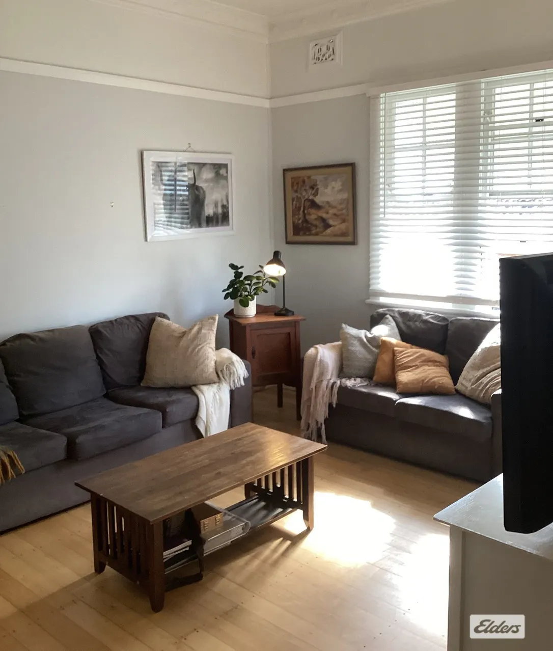Home for lease — photo 7 of 11