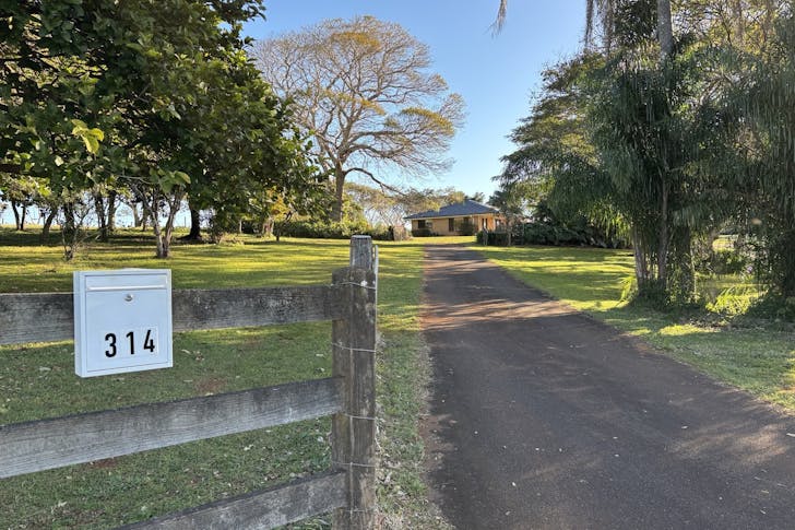 Alstonville, NSW, 2477
