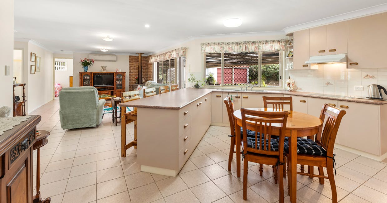 13 Pendoma Drive, Hodgson Vale, QLD, 4352 - Image 8